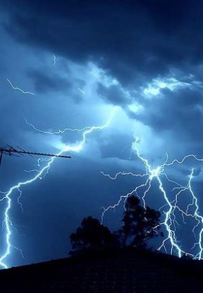 Storm Damage Contractors Located in Bloomington, MN